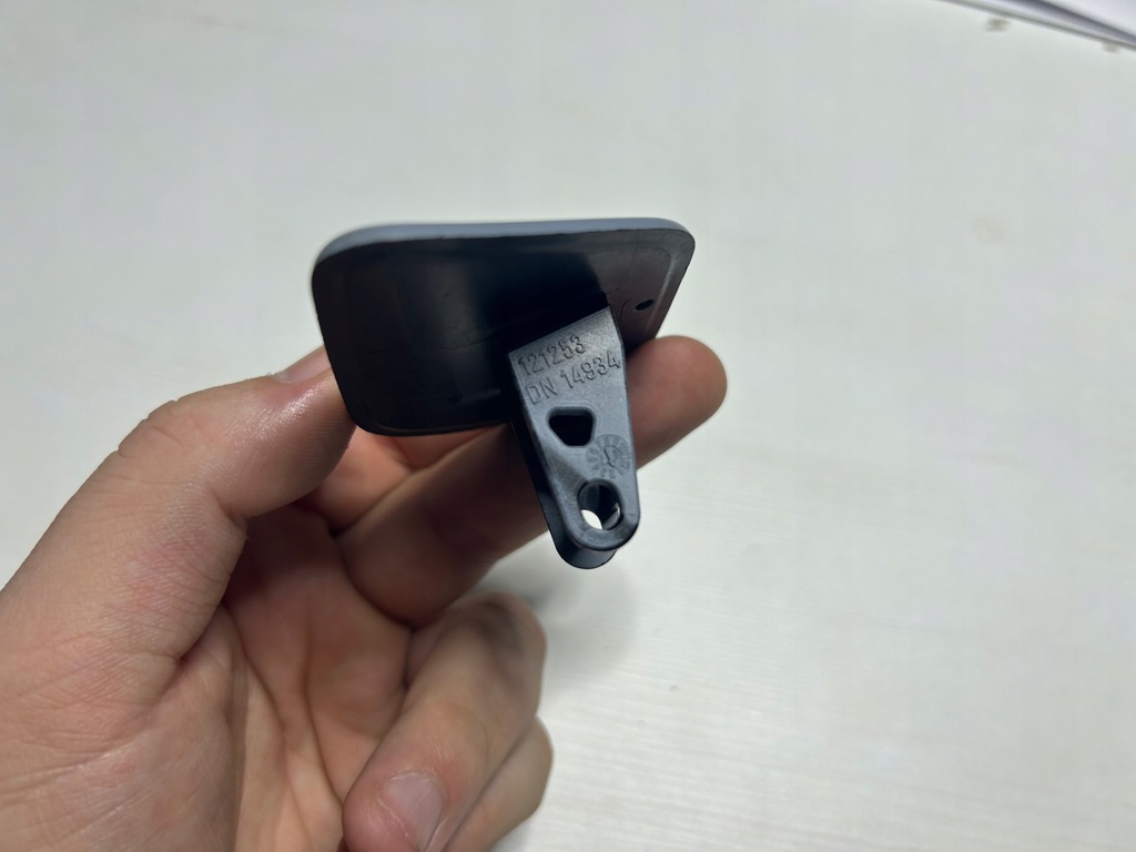 фото №12, Bmw 1 e81 e87 e82 e88 m-pakiet 2004-2011 заглушка розпилювача права оригінальний номер