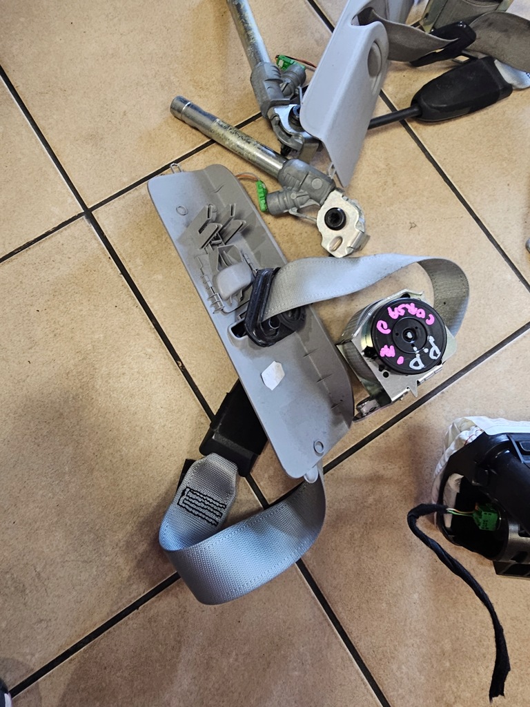 фото №12, Приборная панель консоль приборная панель ремни датчик подушка безопасности opel corsa d eu 13262361