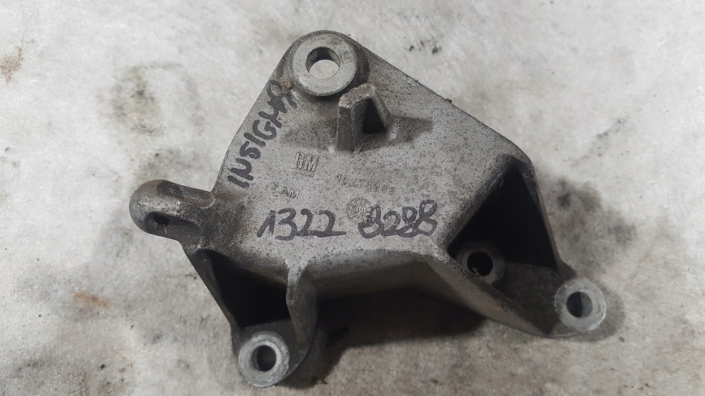 фото №1, Opel insignia a кронштейн кронштейн коробки