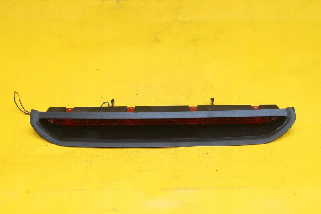 фото №1, Третий свет стоп opel vectra c kombi 443841