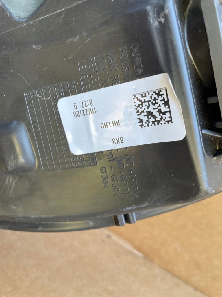 Фара перед передня правий tesla 3 tesla3 model3 model 3 full led 17- в Україні