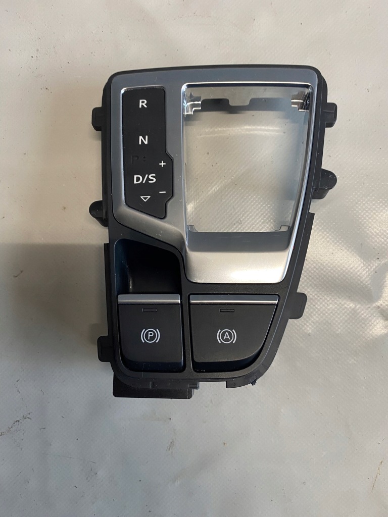 фото №1, Audi q5 80a рамка панель передач 80b713111c