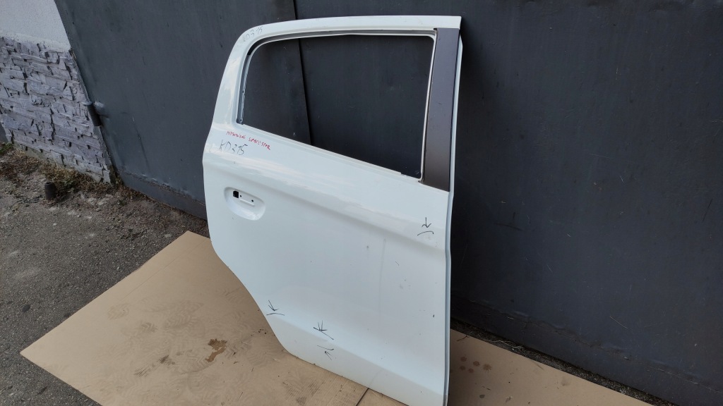 фото №2, Mitsubishi space ii star дверь правый задняя задние