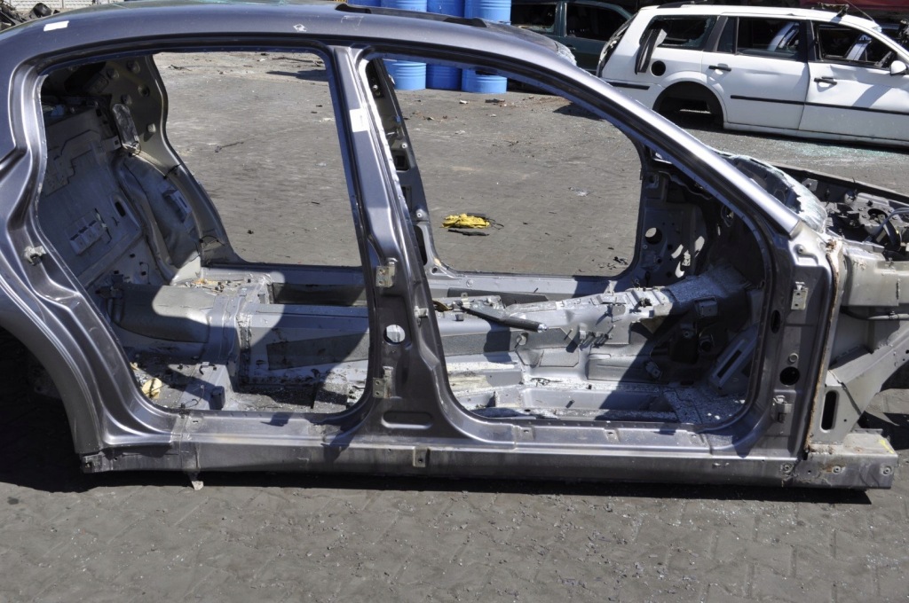 Купить Maserati quattroporte v 04-12 стойку порог правый полный длинный