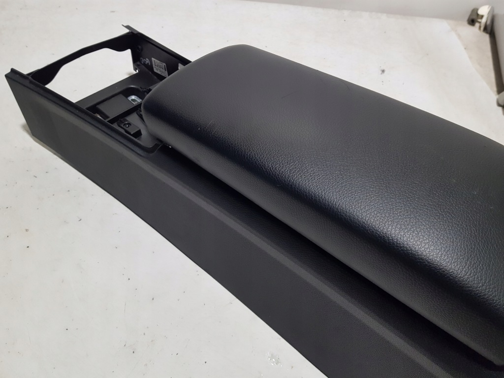 Туннель средний подлокотник mercedes slk slc r172 w172 Киев