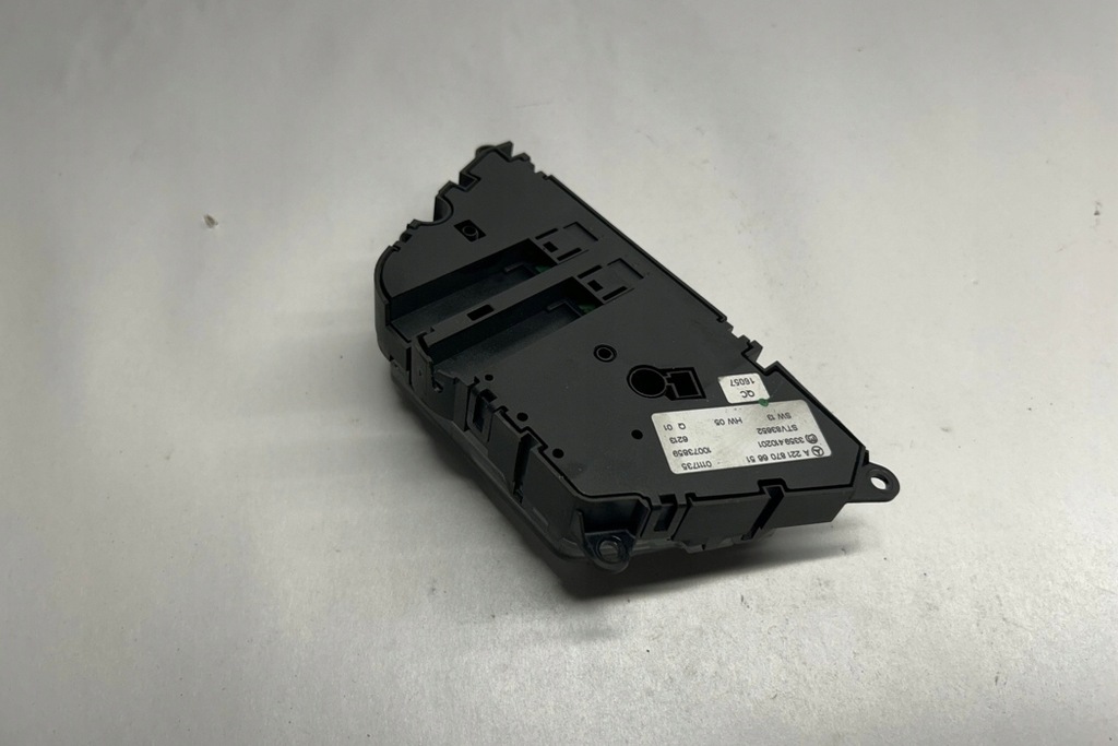 фото №11, Кнопки управление lewego сиденье mercedes-benz s w221 a2218706651 3.0l