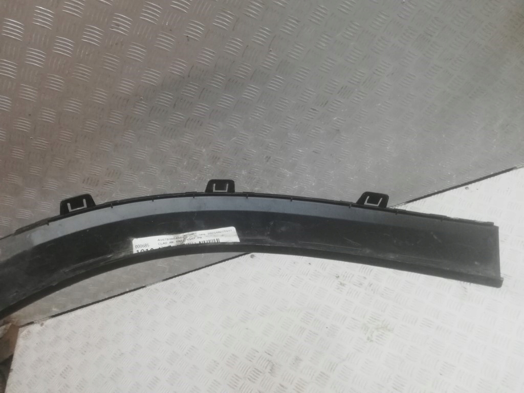 Xx mercedes a167 молдинг крила права задній Недорого