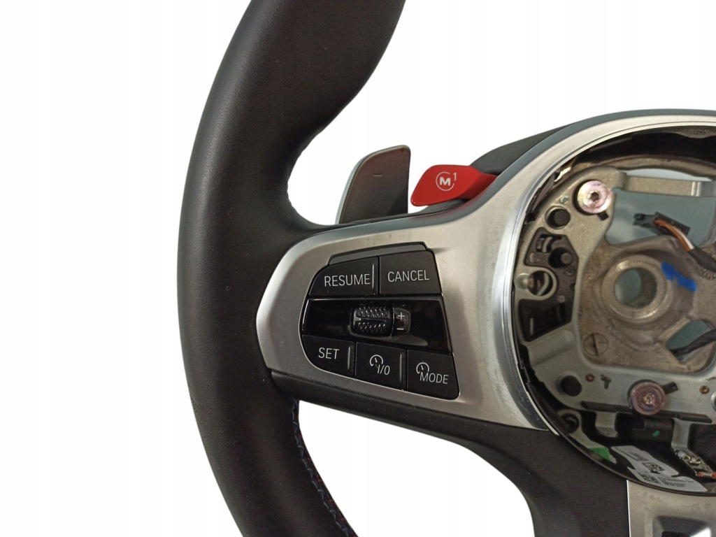 Кермо  bmw xm 8094393 Оригінал