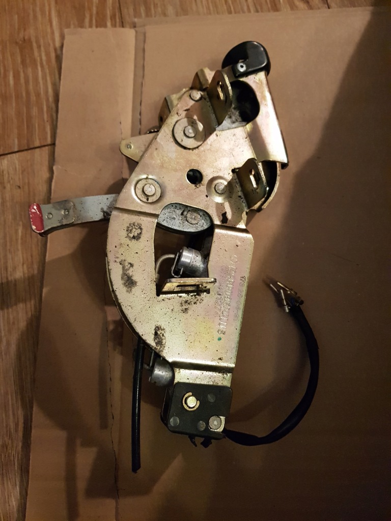 Замок дах mercedes r129 в Україні