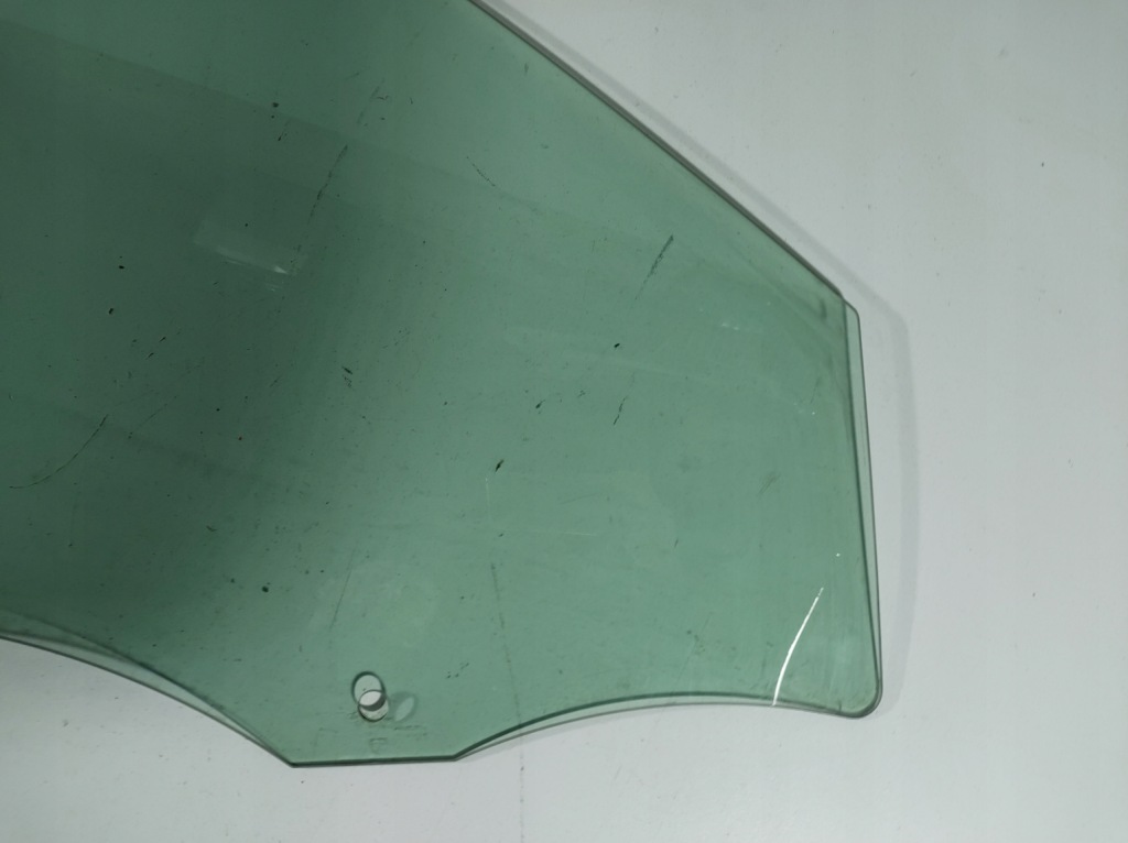 фото №4, Volvo v40 14r- скло двері правий перед