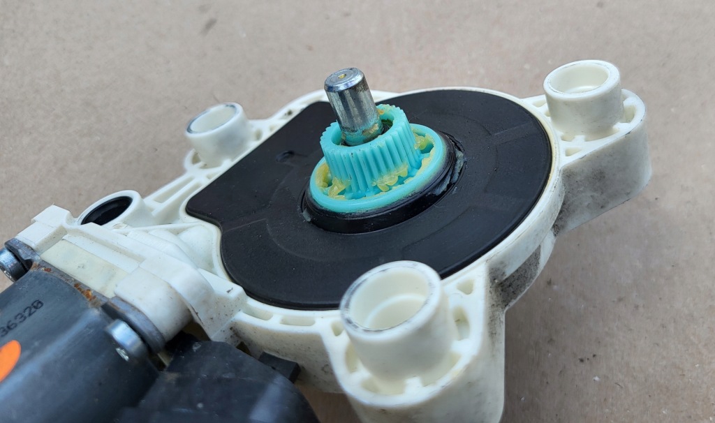 Моторчик подъемника стекло правый перед жгут mercedes c-kl w203 оригинальный номер европа Цена