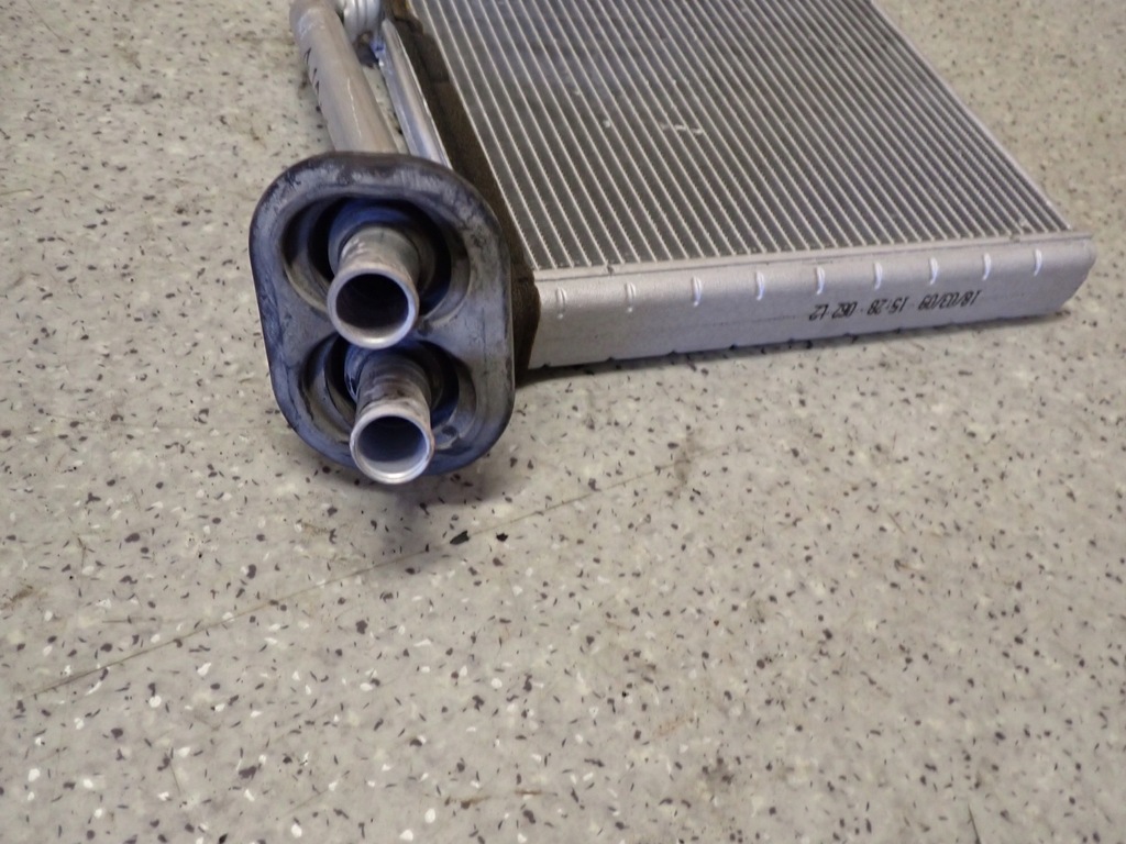 фото №3, Toyota auris i 2006- отопитель радиатор