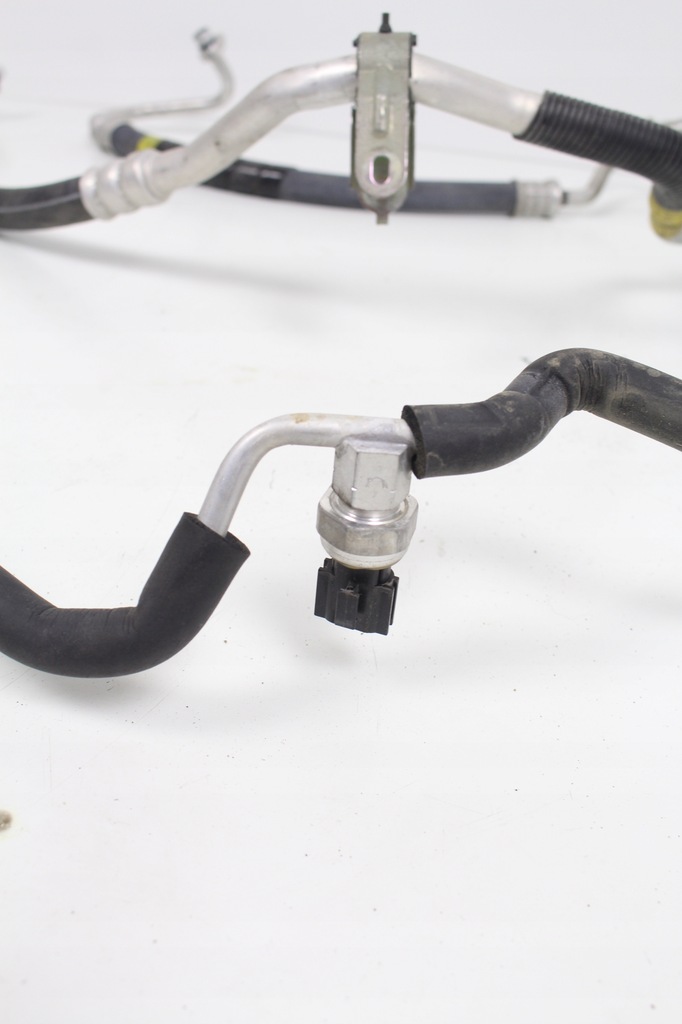 фото №3, Шланг трубка кондиціонера mazda iii 3 2,2d 13r-