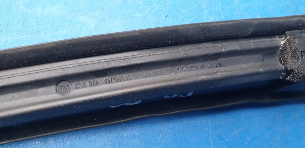 фото №10, Прокладка крыша chevrolet corvette c6 targa 15881010