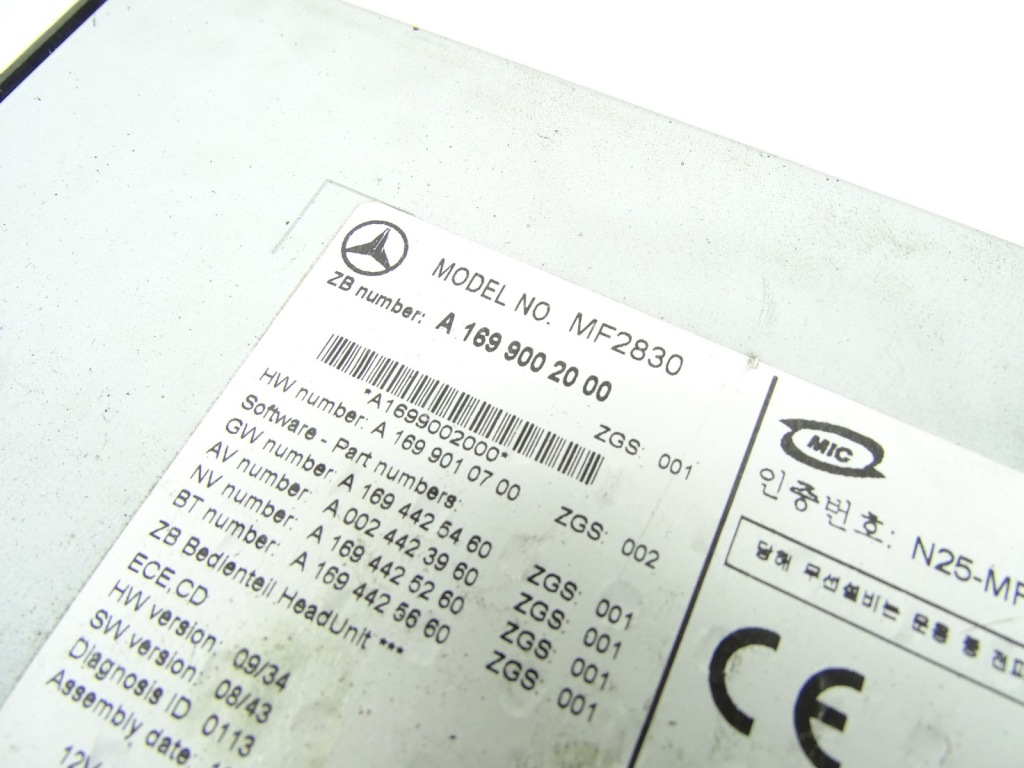 Радиопроигрыватель радио cd mercedes a w169 b w245 a1699002000 Оригинал