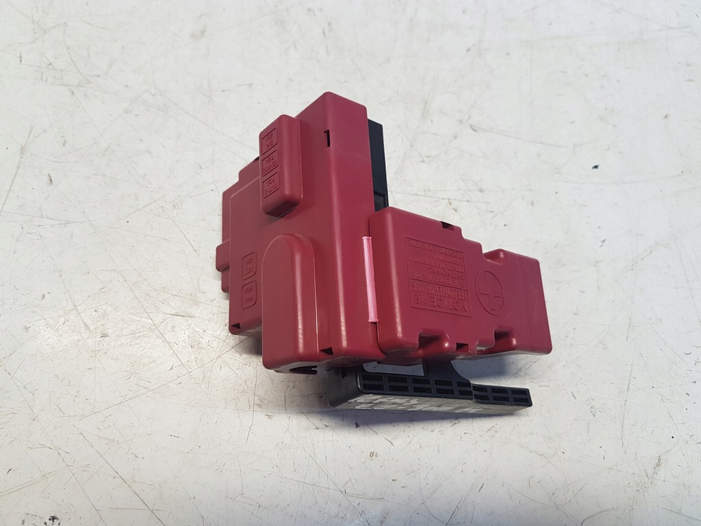 фото №1, Lexus es300h es vi клемма plus корпус