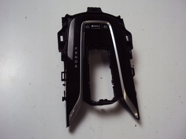 фото №4, Рамка передач toyota corolla ts 2019r