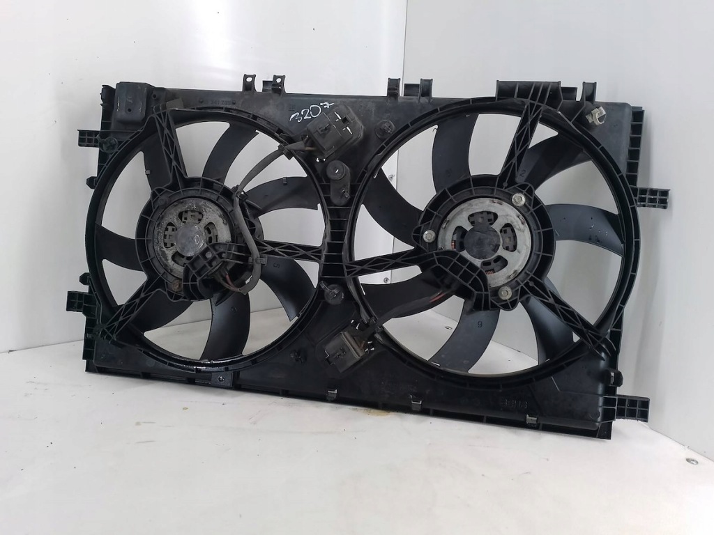 Вентилятор радіатора opel insignia a 13241739 13223019 8660004 behr 2.0 Недорого