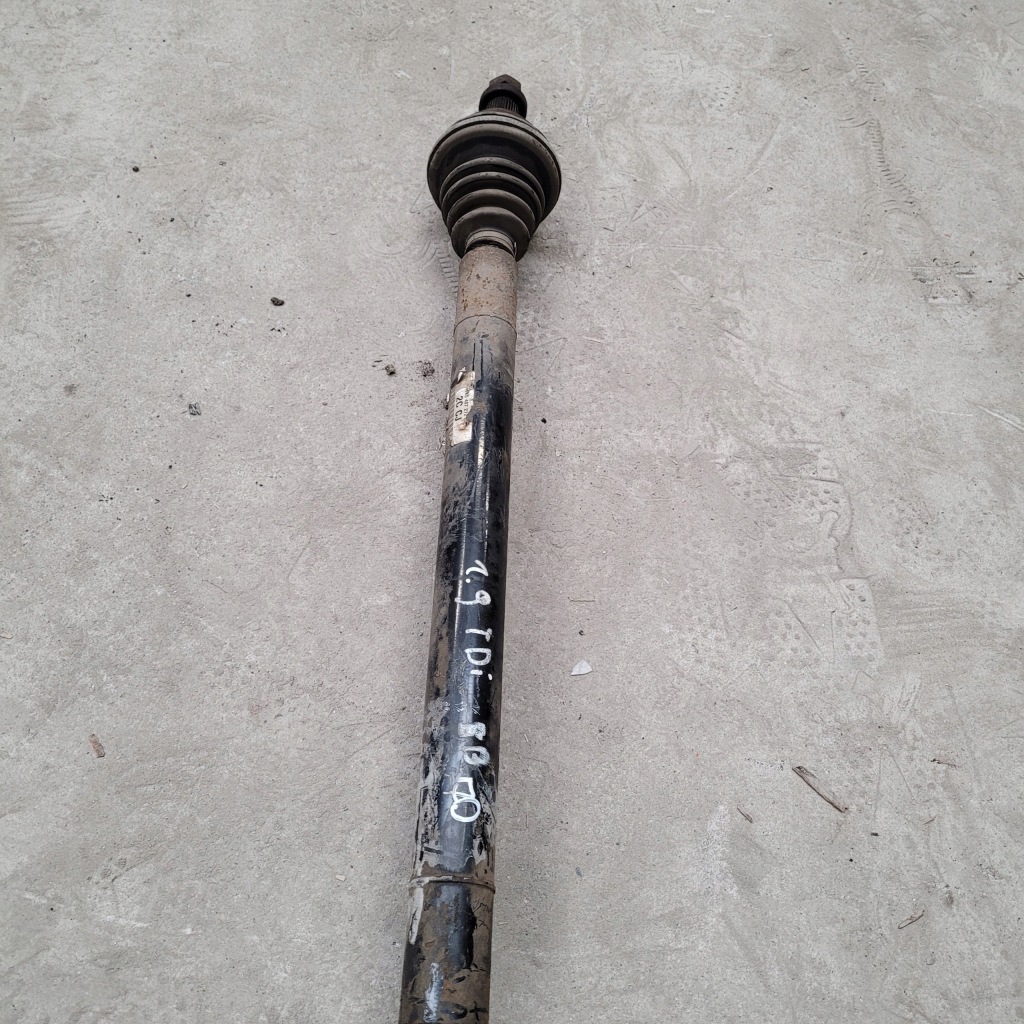 Купити Привідний вал шрус  vw audi seat skoda 1k0407272c