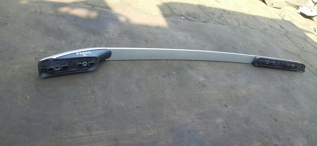 Рейлинг крышный правый  peugeot 2008 1 в Украине