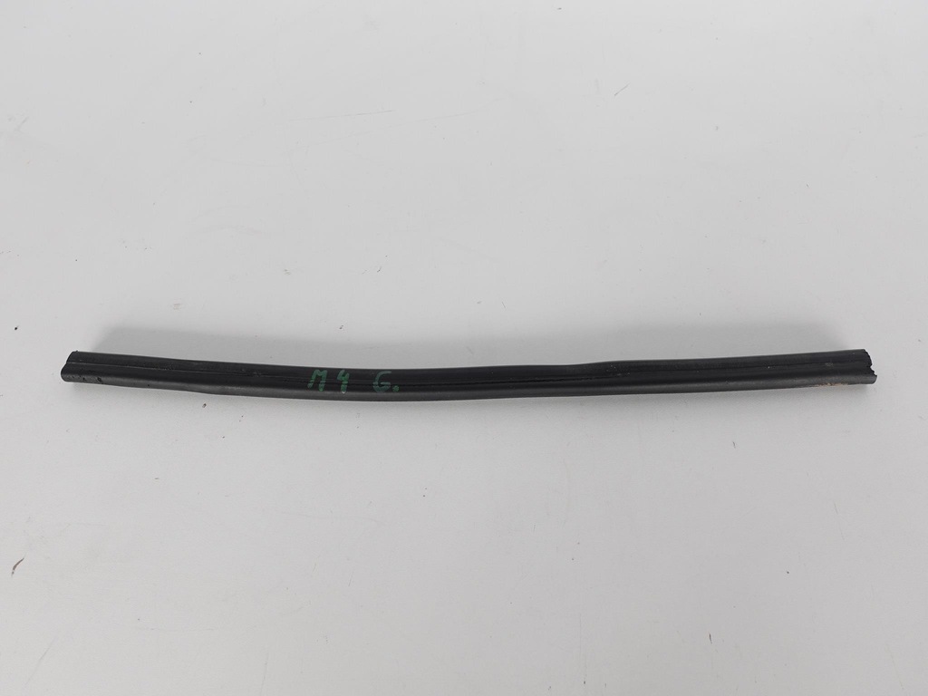 фото №1, Mercedes ml w166 прокладка правая левая поперечина перед