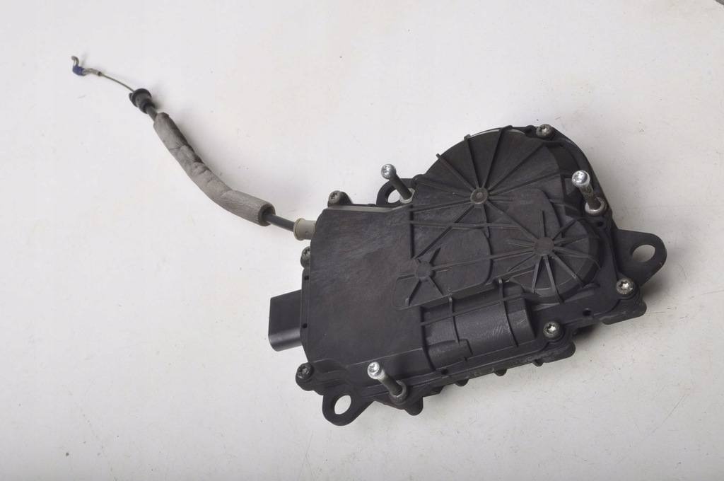 фото №3, Land rover range rover velar l560 замок доводчик задний крышки багажника