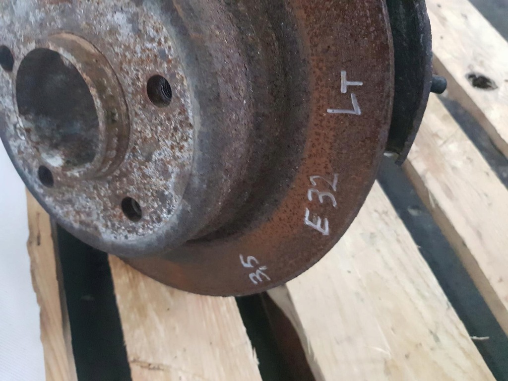 фото №9, Bmw 7 e32 3.5i ступиця привідний вал amortozator лівий задня