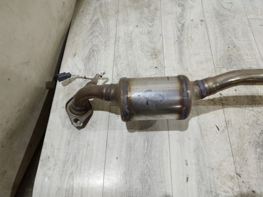 фото №2, Toyota aygo x гаситель средний труба датчик лямбда-зонд