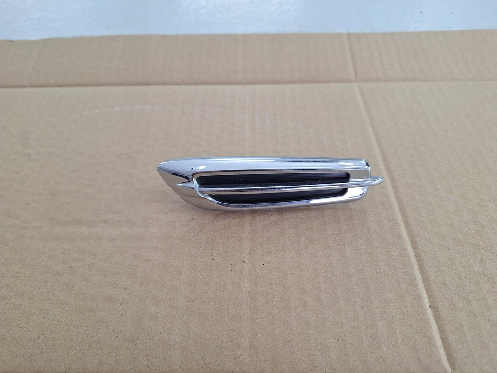 фото №1, Mitsubishi asx хром заглушка крыла оригинал левая