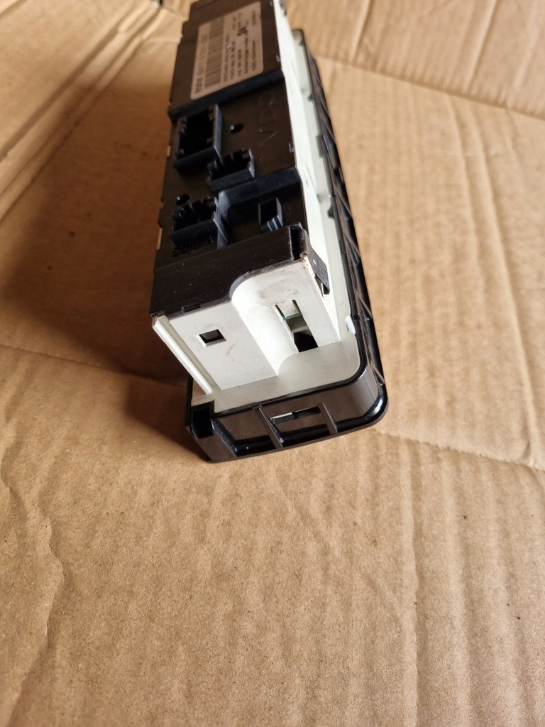 фото №13, Bmw e46 панель обдув кондиціонера 64116931839