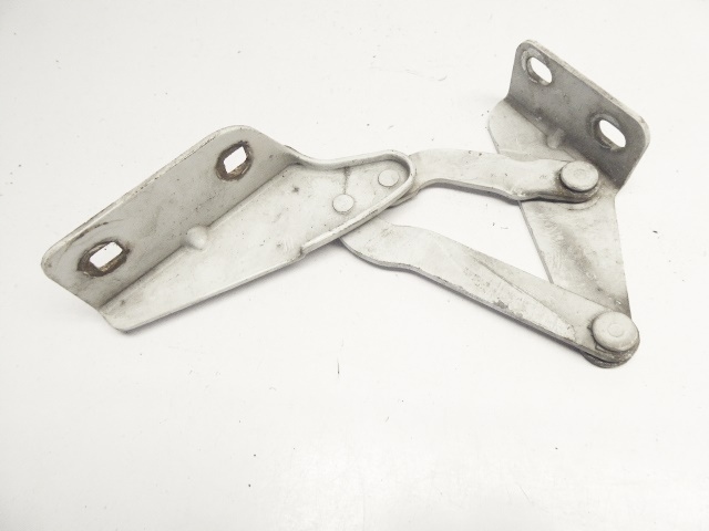 фото №1, Daily iv 35s14 06r- петля капот перед правый