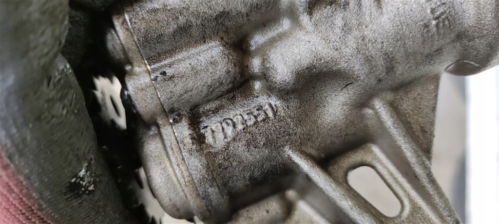Насос оливи bmw e65 e66 745d m67 4.5 d 7792551 Недорого