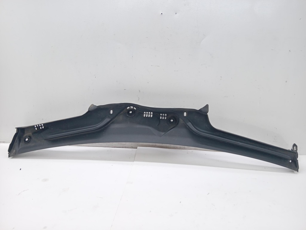 Купить Жабо mercedes-benz e 200 w213