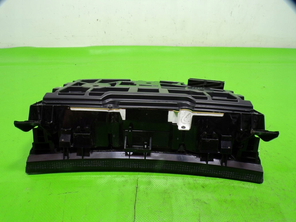 Opel astra 3 h 1.7 панель приборів спідометр 13308983xc в Україні