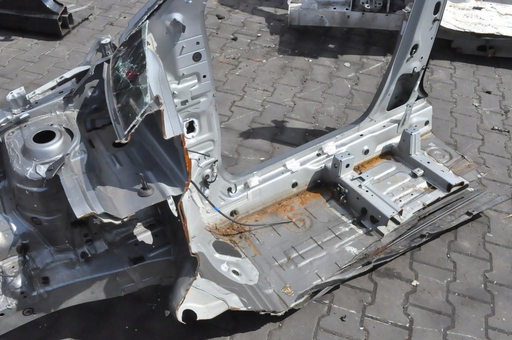 фото №9, Suzuki vitara iii четверть лонжерон правая перед + порог блок двигателя