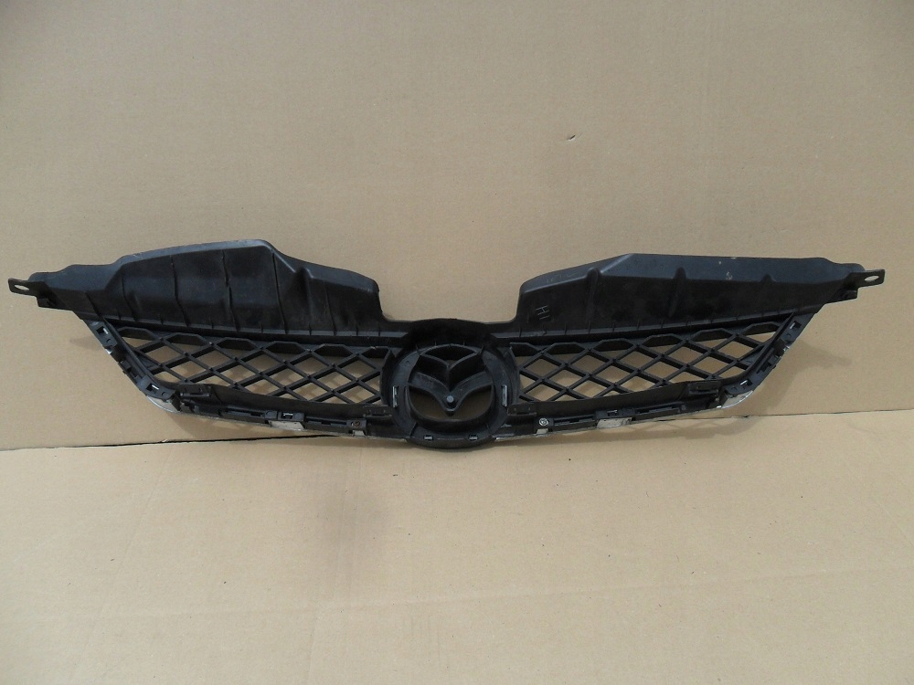 Mazda 5 cr 2005 2006 2007 2008 решётка  радиатора с Разборки