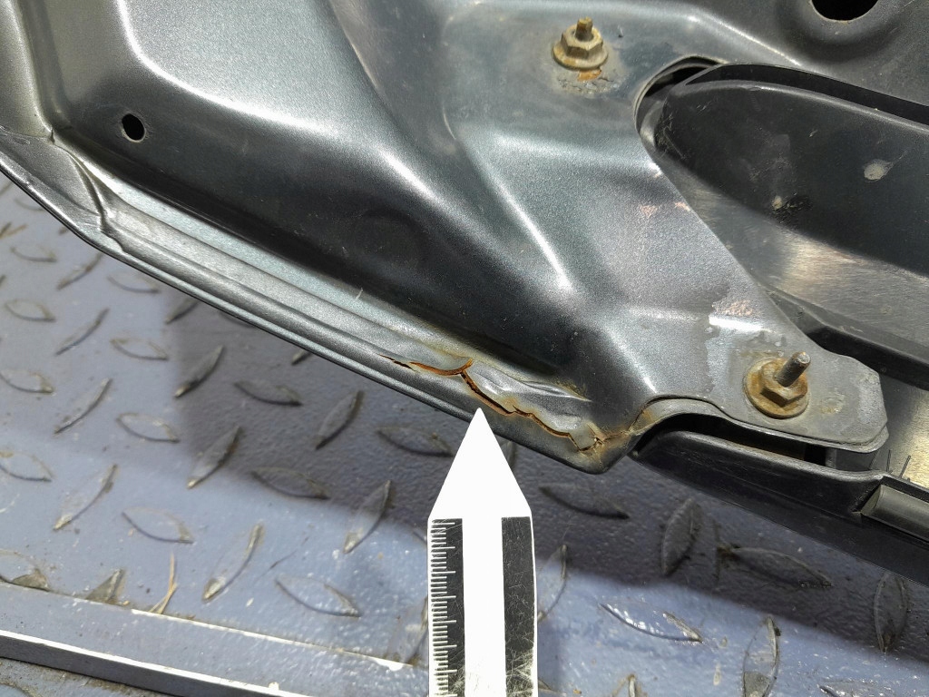 фото №7, Mazda 3 bk lift капот перед кришка двигуна решітка радіатора решітка радіатора 36c