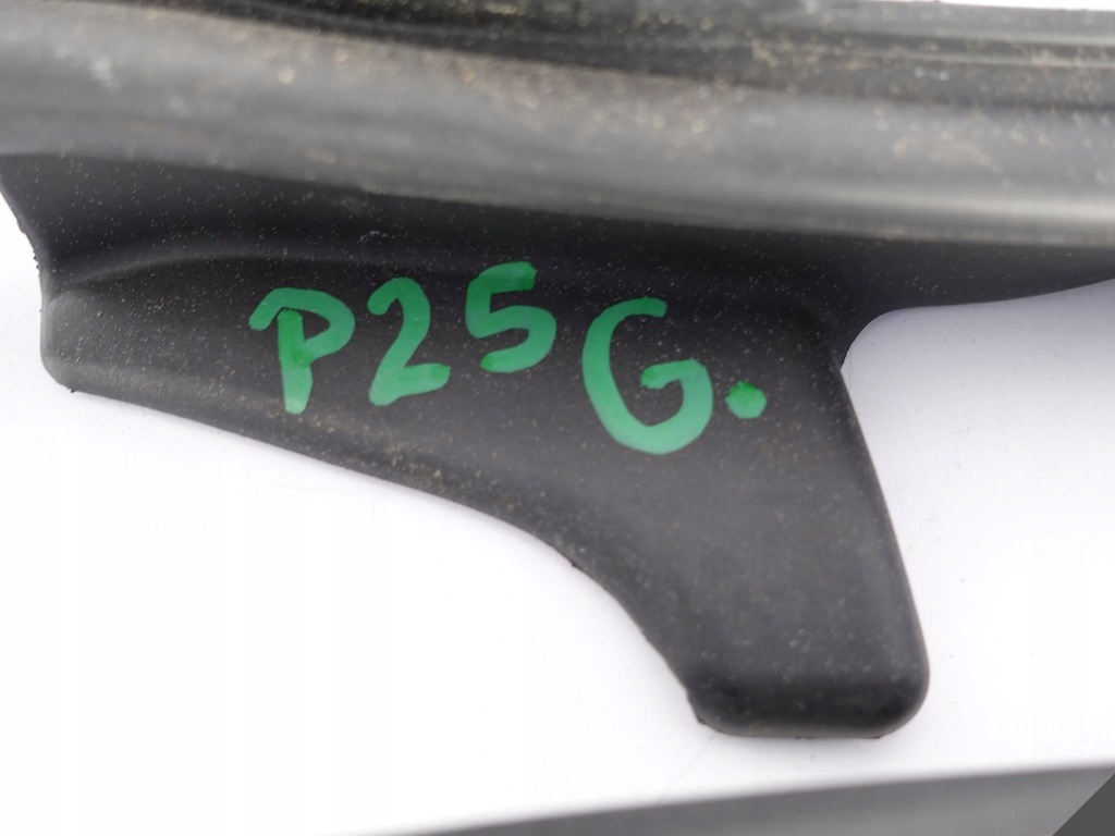 фото №11, Lexus nx 14-21 резиновый элемент прокладка дверь правая перед