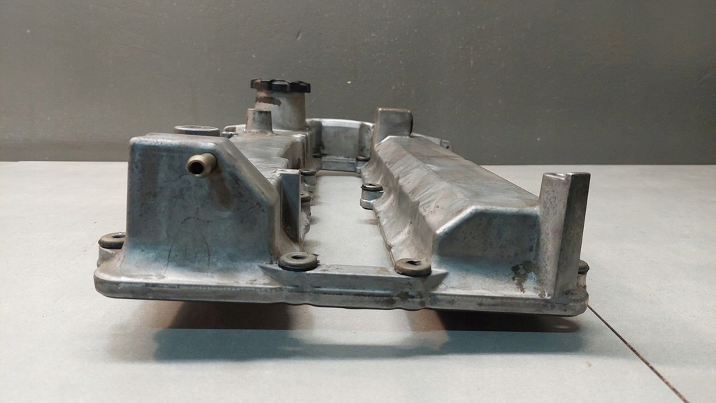 фото №6, Крышка клапанов space wagon iii 2.4 gdi 4g64