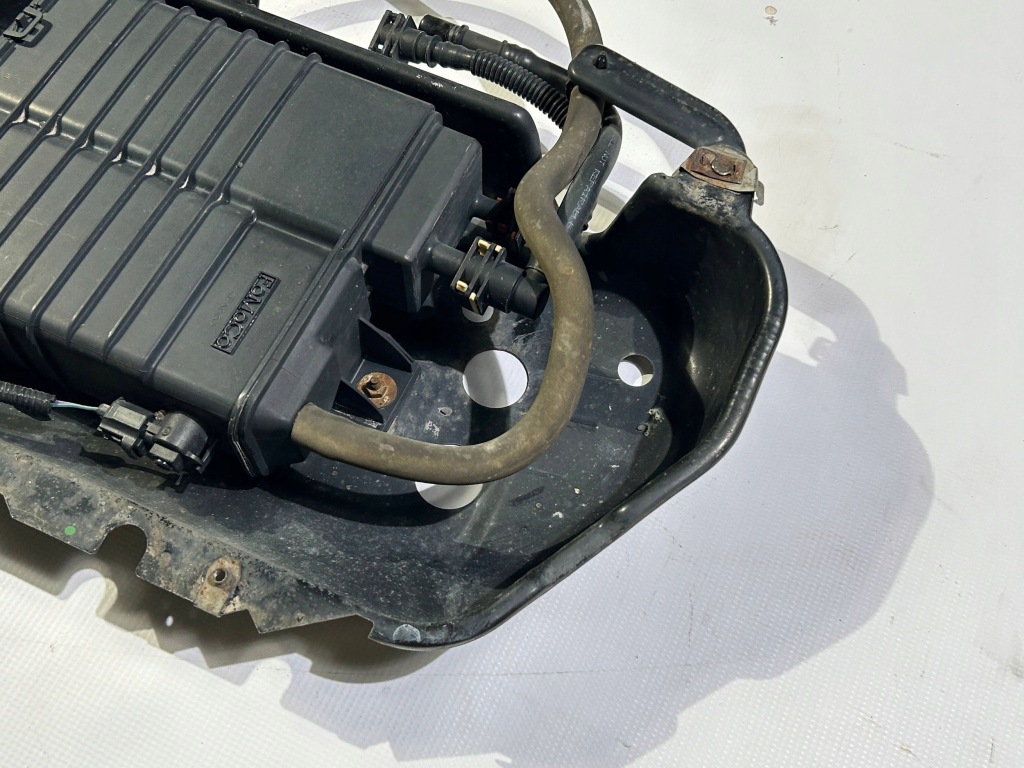 Фильтр угольный паров топлива evap ford mustang v 2010 в Украине