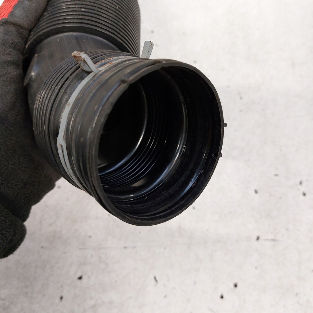 фото №5, Audi q7 4l 4,2fsi труба шланг всасывающая воздуха 7l8128684