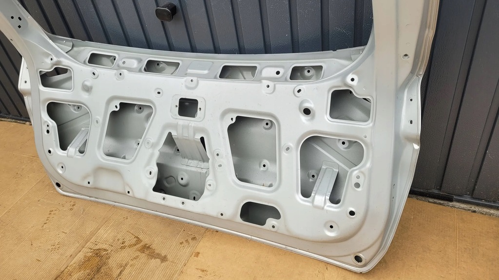 фото №10, Kia sportage v 5 крышка багажника крышка багажника задняя fv