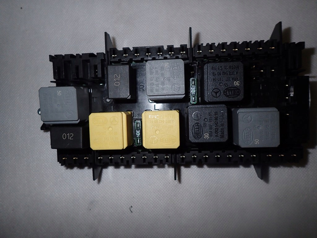 фото №1, Dw mercedes gls x166 коробка предохранителей