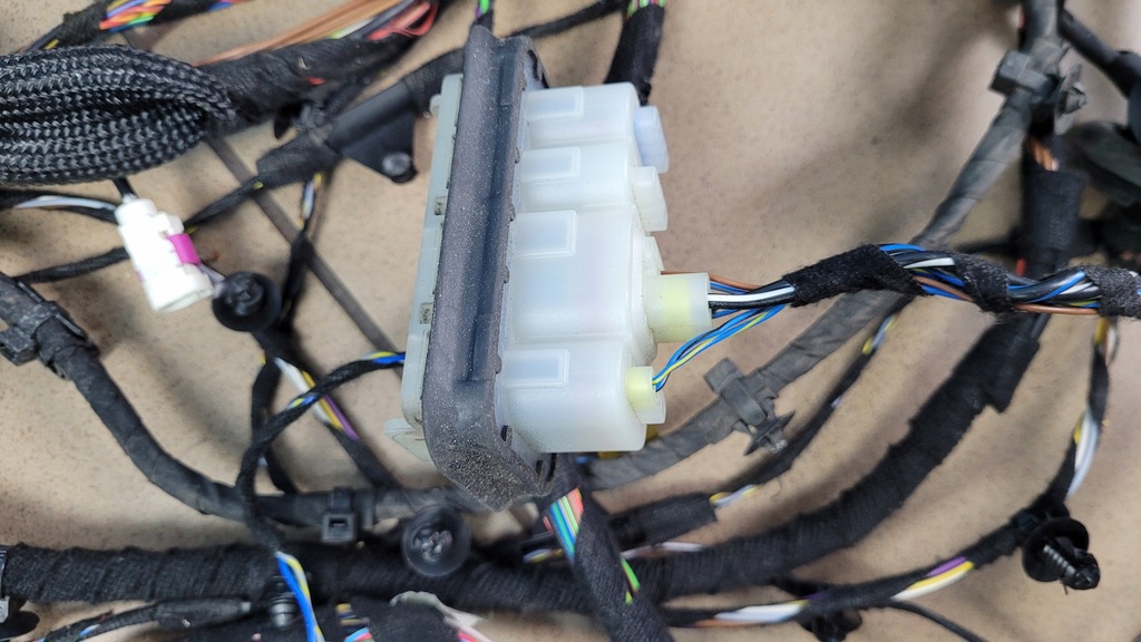 фото №9, Mercedes eqe w295 350+ 23r жгут электропроводка салона