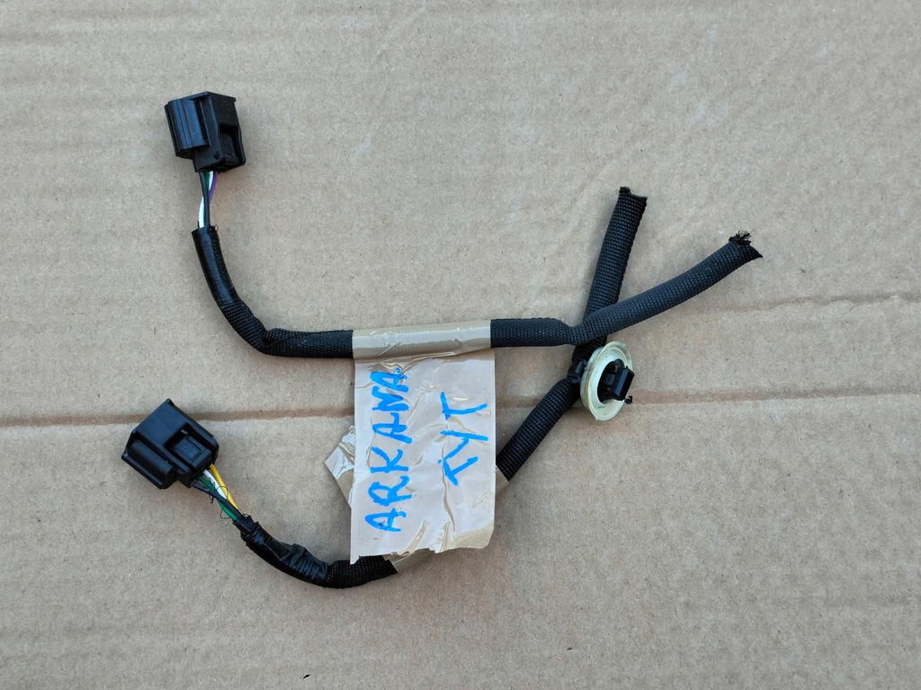 фото №1, Renault arkana штекер лампи задня