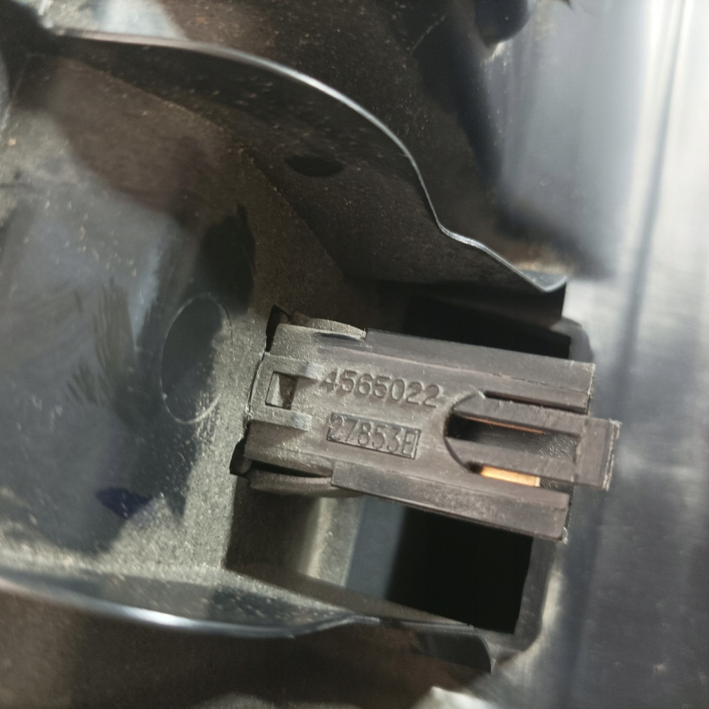 фото №14, Jeep compass 17- бардачок пассажира usa 5zt61trm