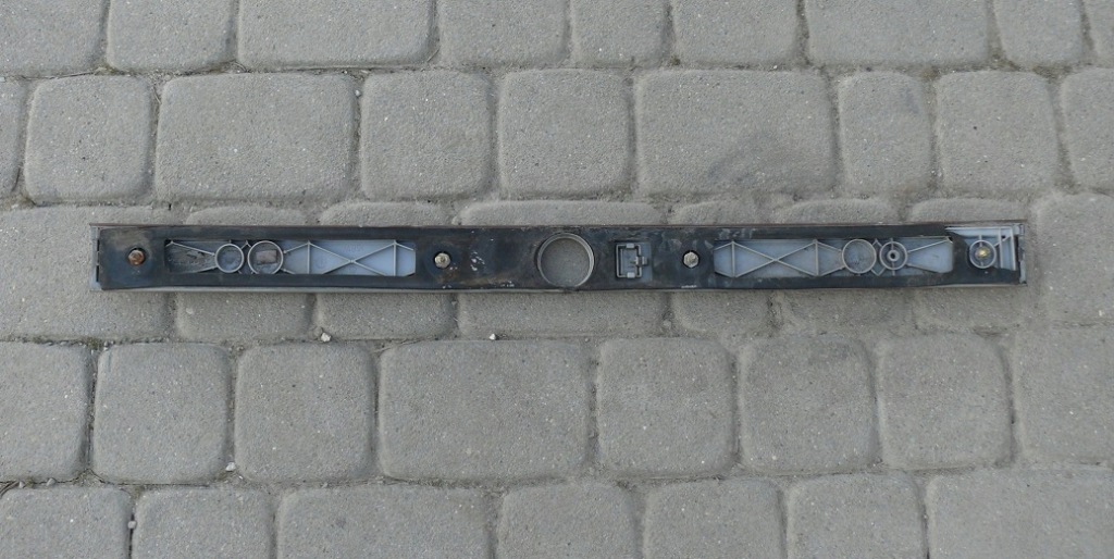 Купити Молдинг накладка pod лампи задній mercedes s-klasa w140 lift 94-98r.