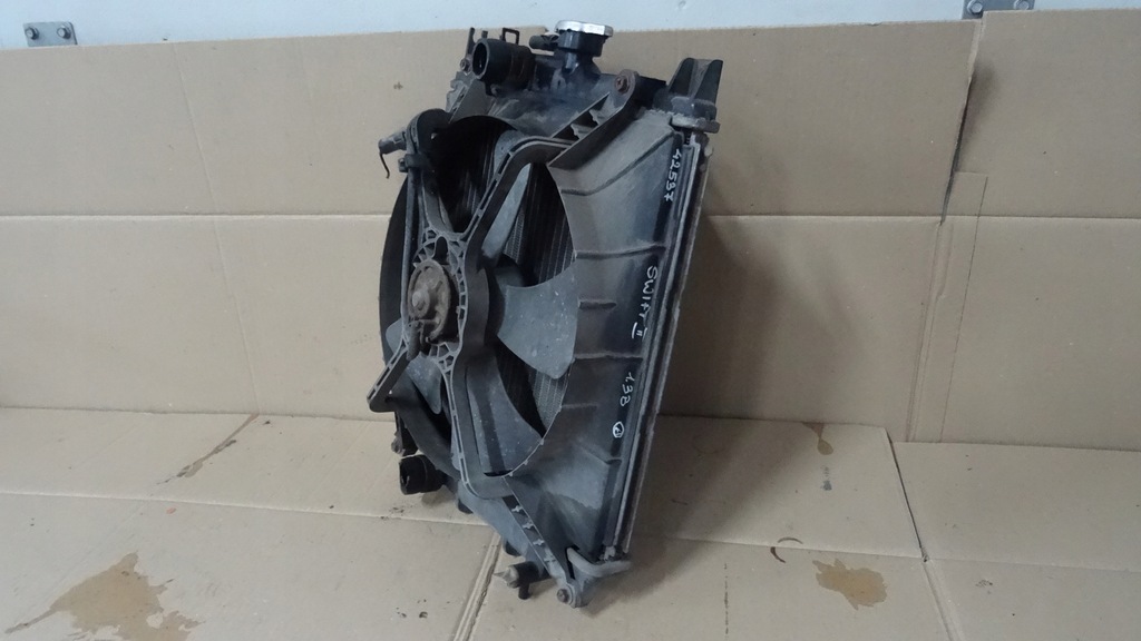 фото №3, Suzuki swift ii 2 1.3b радиатор вентилятор