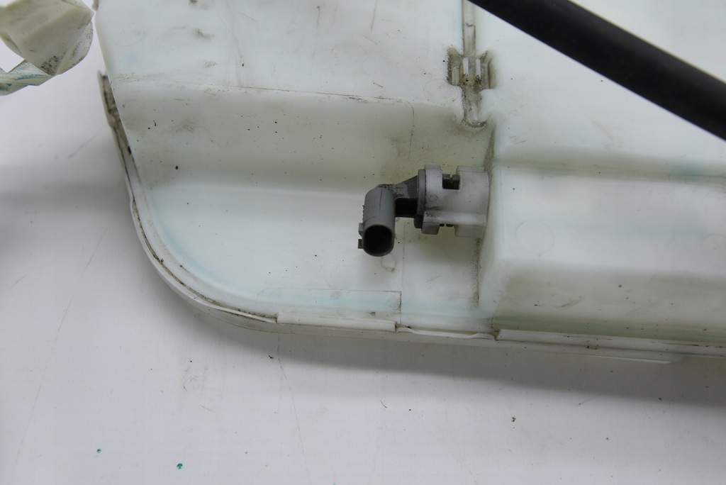 фото №5, Bmw f01 бачок омивача