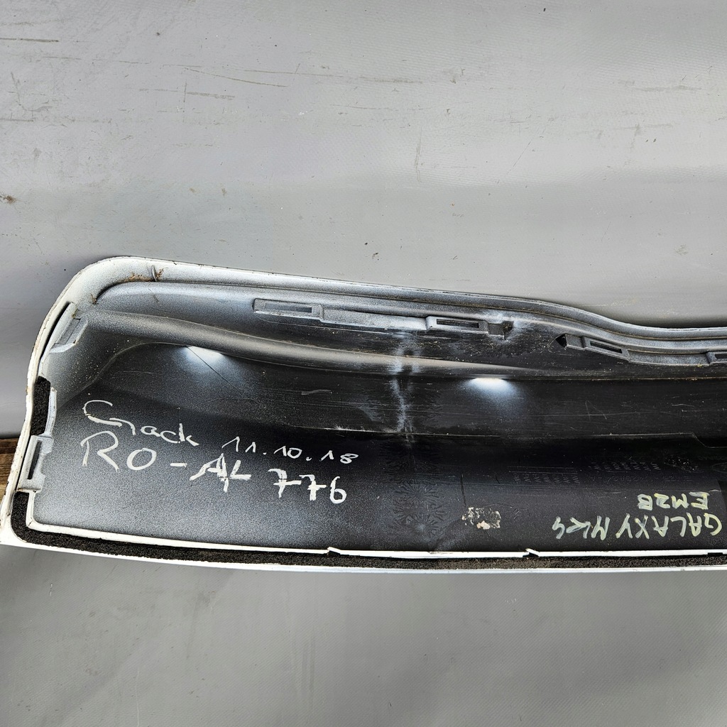 фото №13, Ford galaxy mk4 15- накладка кришки задня em2b-u423a40